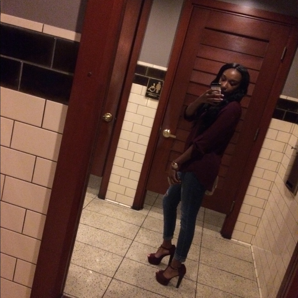 Meet your Posher, Gelana